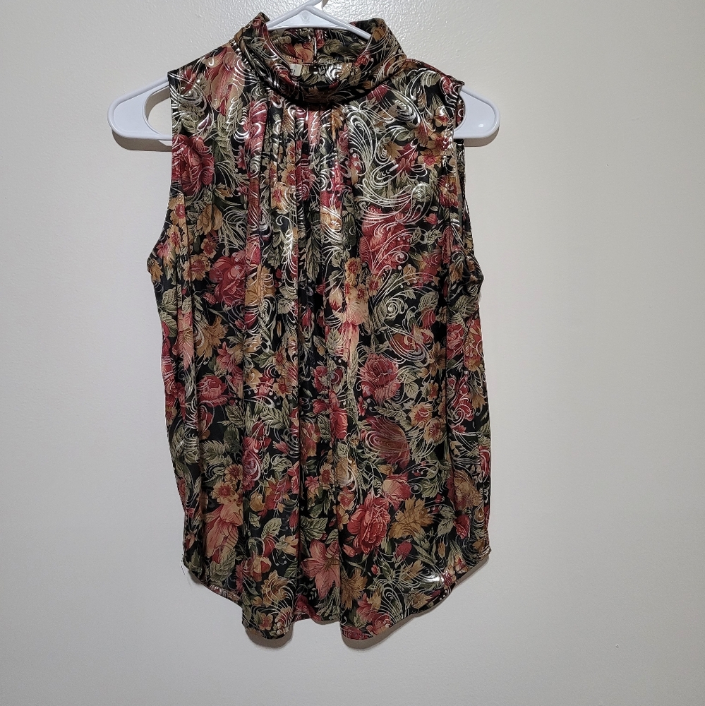 Vintage Dina Ariel Floral Sleeveless Top With‎ Silver Accents